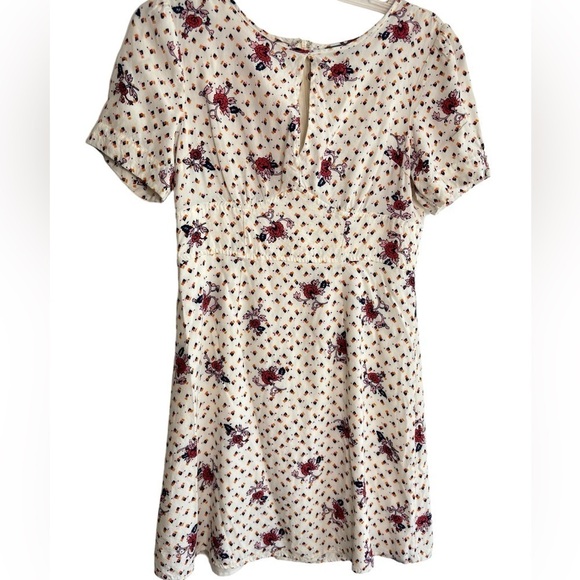 ModCloth Women's The Keyhole Story A-Line Dress White Floral Sz 8 Empire Waist - Picture 6 of 14